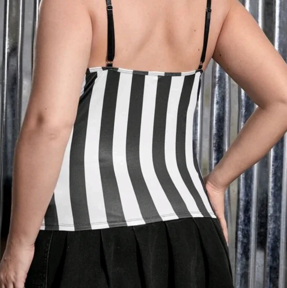 Top - Picture 3 of 7